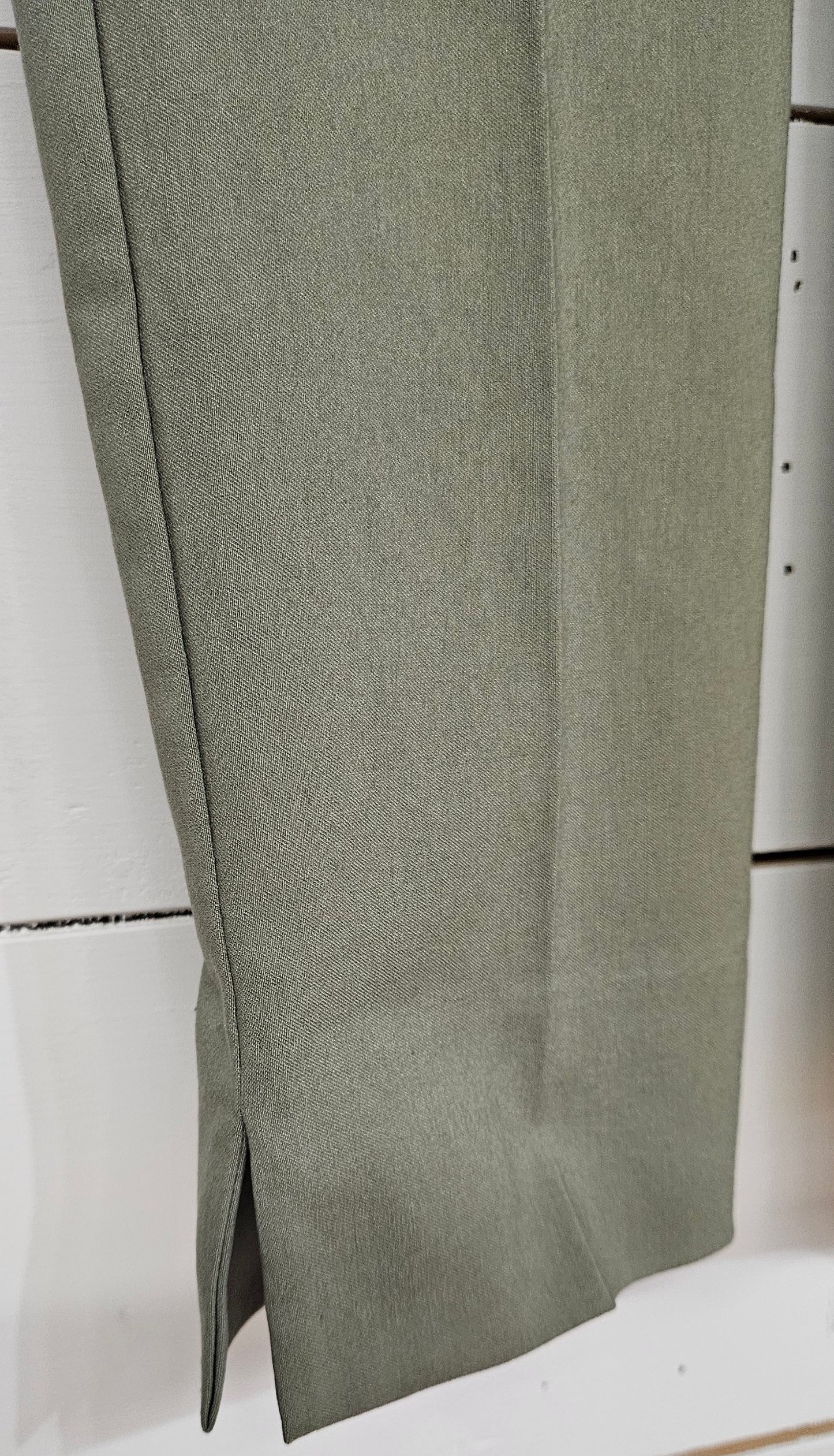 RENUAR WOVEN SAGE LEAF PANT