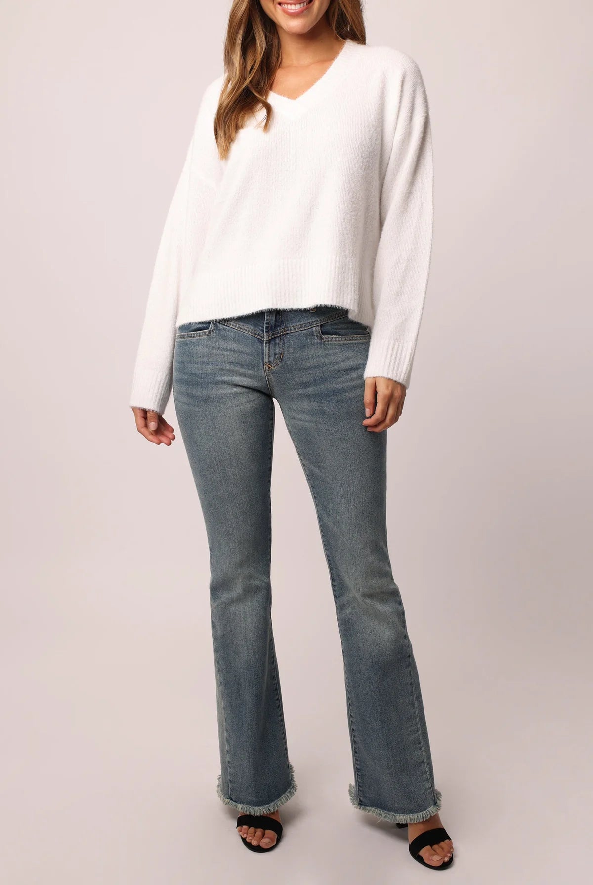 MARGARITA V-NECK LONG SLEEVE SWEATER WHITE